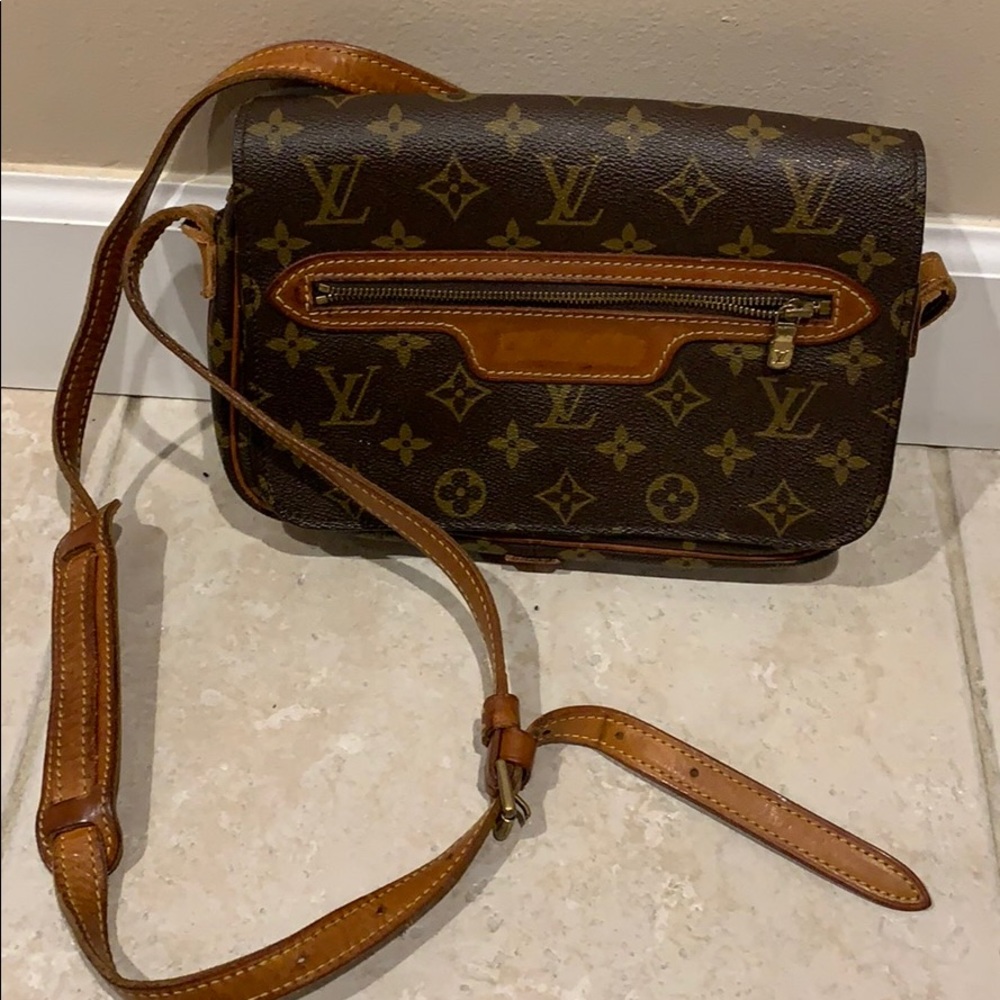 Louis Vuitton crossbody